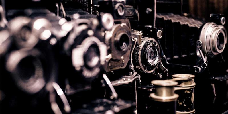 华宝斋镇斋之宝：从千年雕版到御窑秘瓷，一场横跨东西的文明对话